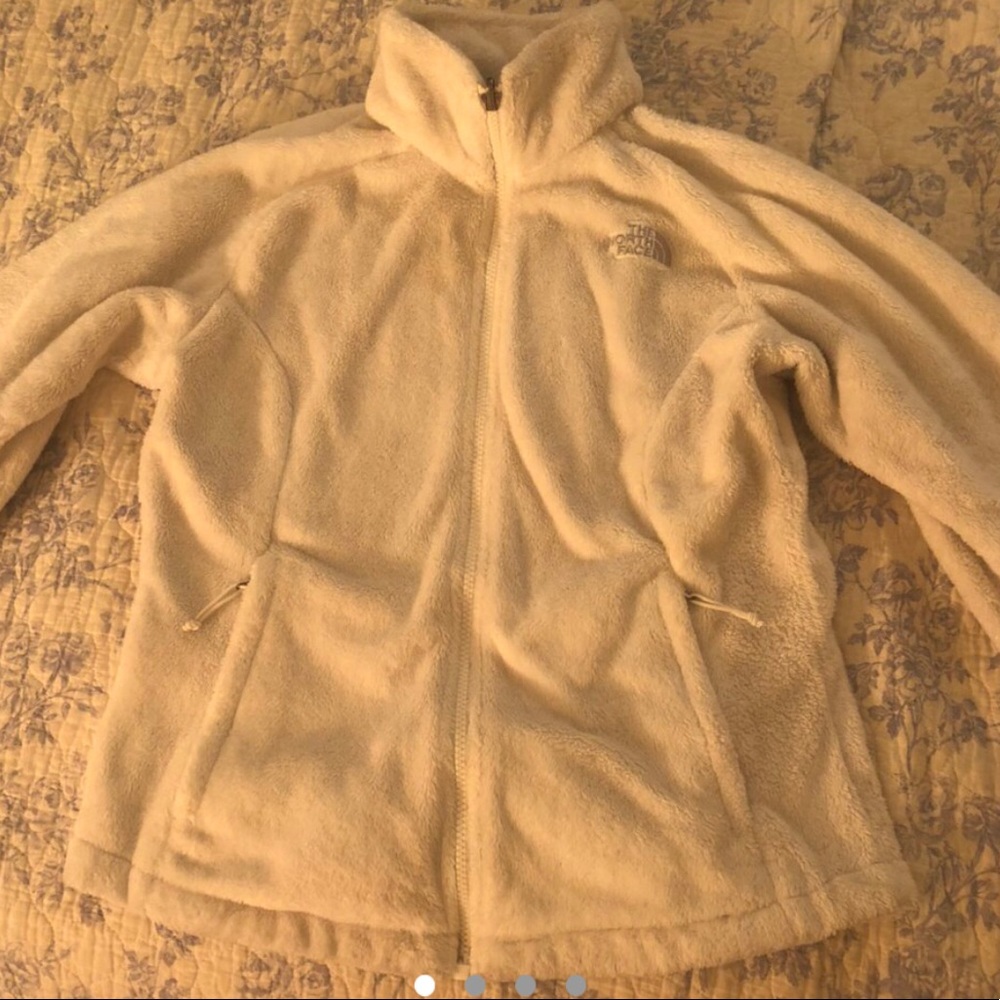 North Face, white sweatshirt!